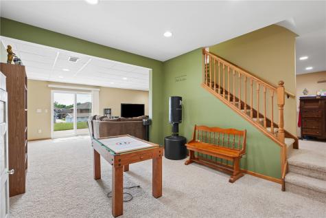 501 Limerock Drive NW Cedar Rapids IA 52405