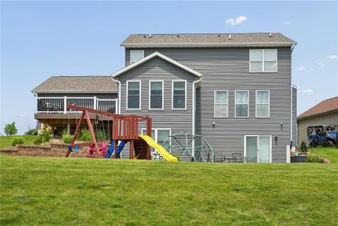 501 Limerock Drive NW Cedar Rapids IA 52405
