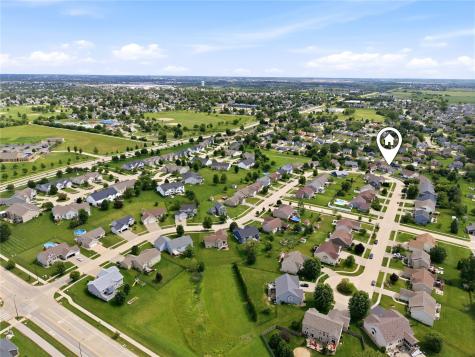 501 Limerock Drive NW Cedar Rapids IA 52405