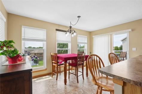 501 Limerock Drive NW Cedar Rapids IA 52405