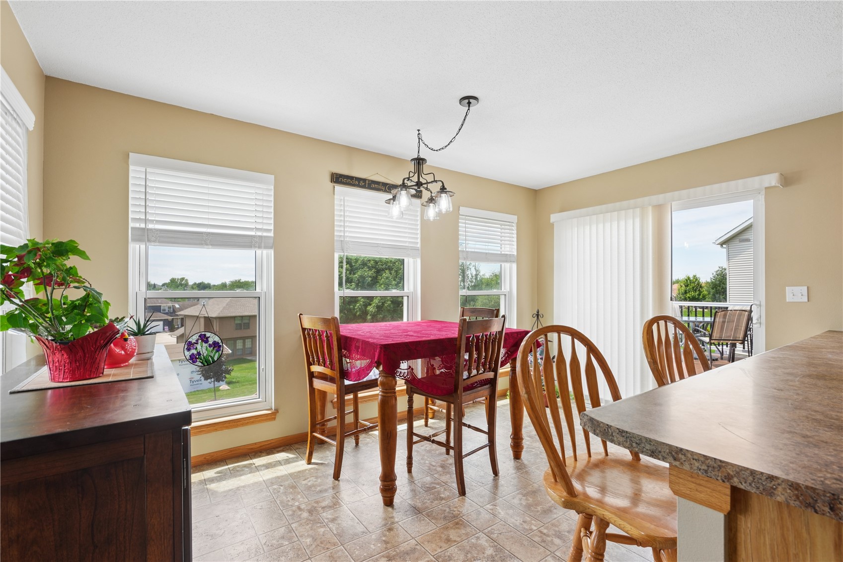 501 Limerock Drive NW Cedar Rapids IA 52405