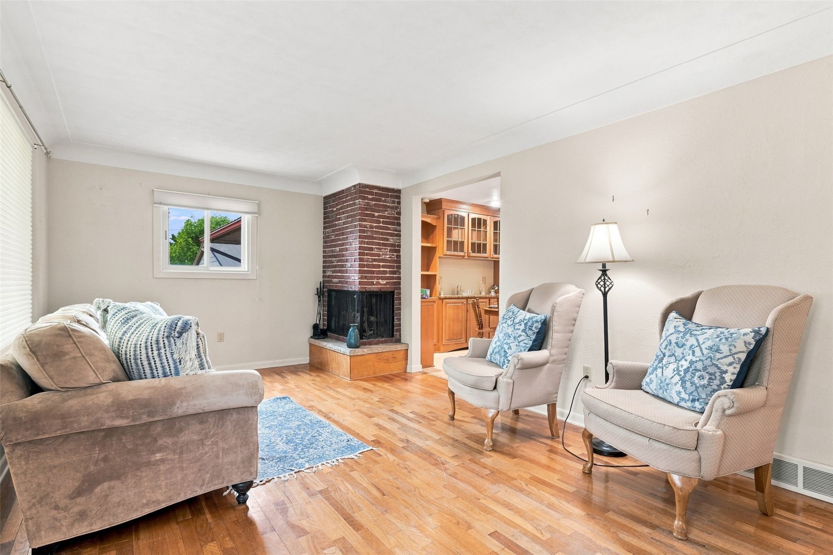 505 S Troy Road Robins IA 52328