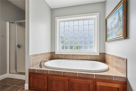 4617 Oak Creek Court NE Cedar Rapids IA 52411
