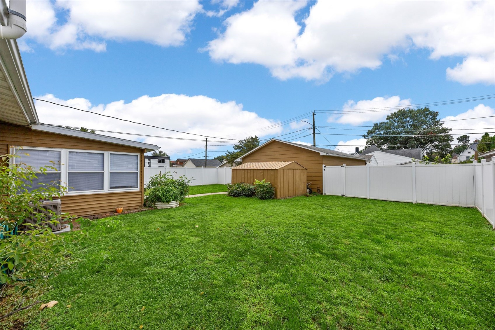 408 W 3rd Street Vinton IA 52349