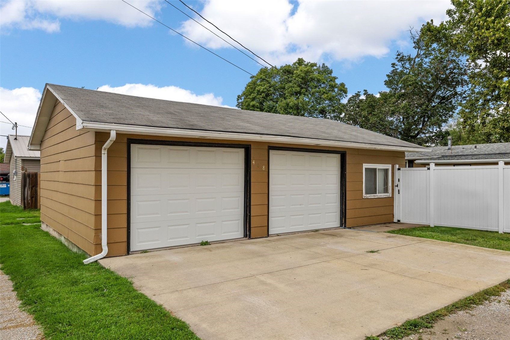 408 W 3rd Street Vinton IA 52349