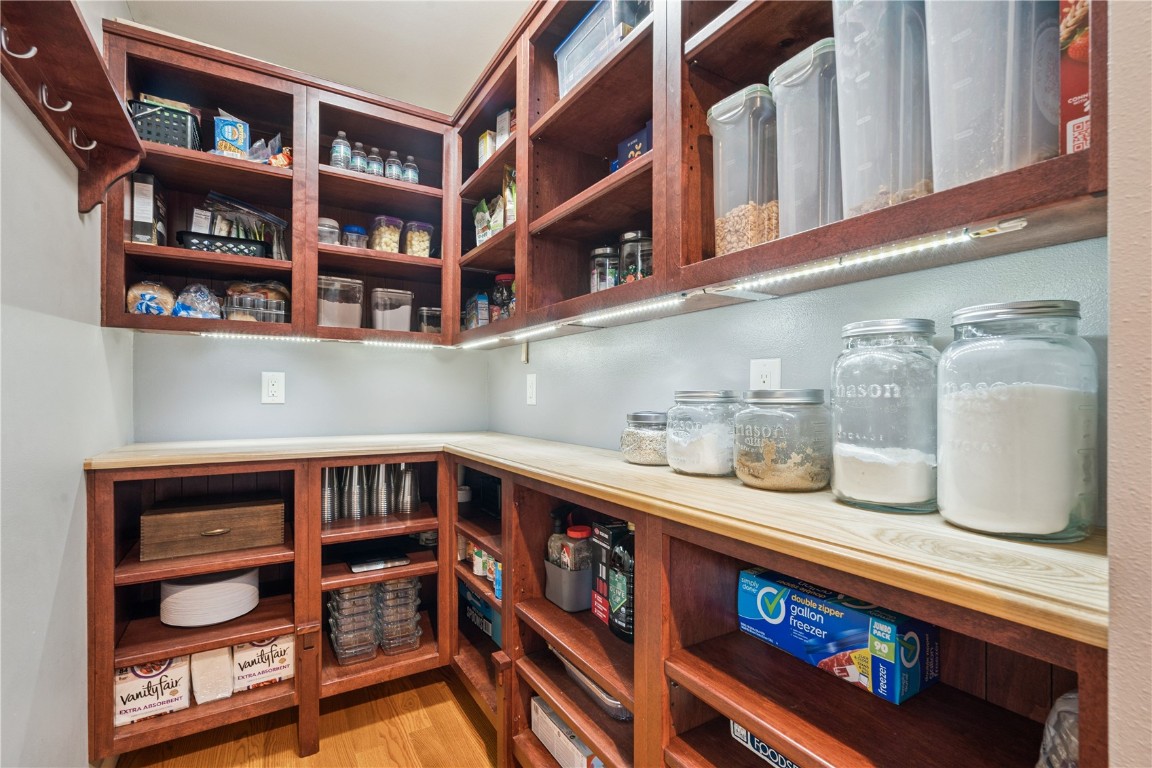 1322 Woodside Drive NW Cedar Rapids IA 52405