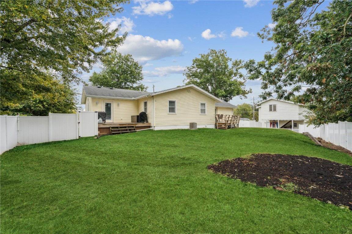 1322 Woodside Drive NW Cedar Rapids IA 52405