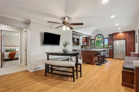 1322 Woodside Drive NW Cedar Rapids IA 52405