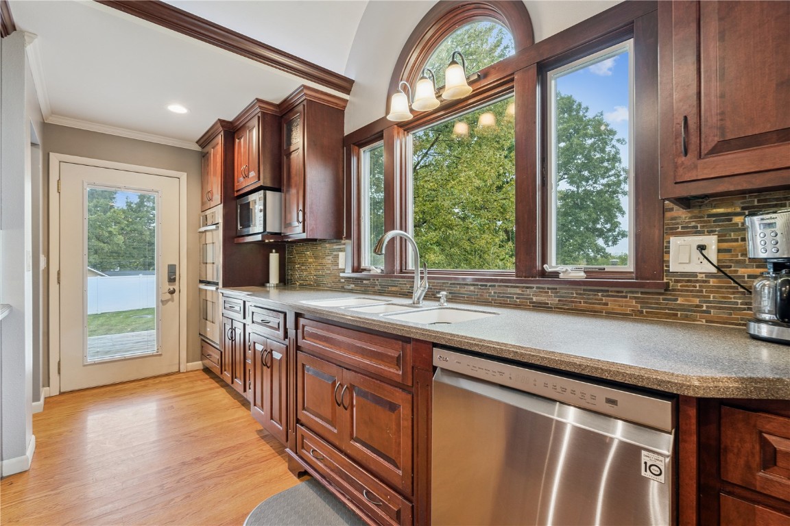 1322 Woodside Drive NW Cedar Rapids IA 52405