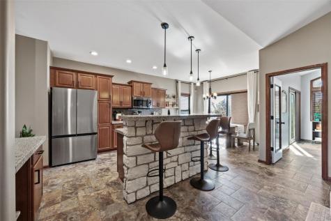 5102 Windmill Court SW Cedar Rapids IA 52404