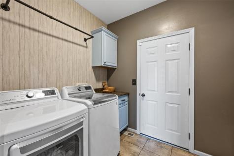 5102 Windmill Court SW Cedar Rapids IA 52404