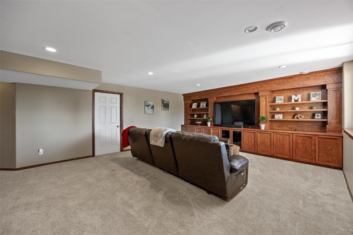 5102 Windmill Court SW Cedar Rapids IA 52404