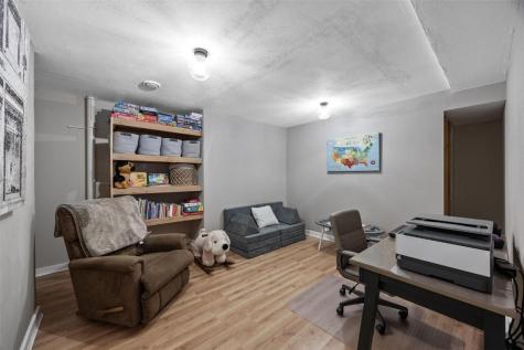 5102 Windmill Court SW Cedar Rapids IA 52404