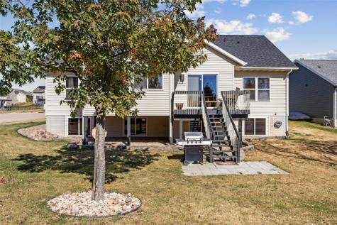 5102 Windmill Court SW Cedar Rapids IA 52404