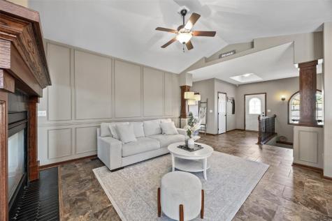 5102 Windmill Court SW Cedar Rapids IA 52404
