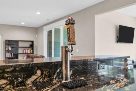 2611 Diamondwood Drive Cedar Rapids IA 52403