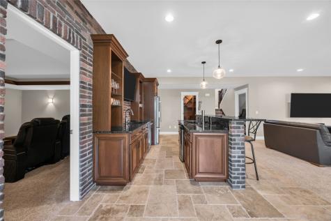 2611 Diamondwood Drive Cedar Rapids IA 52403