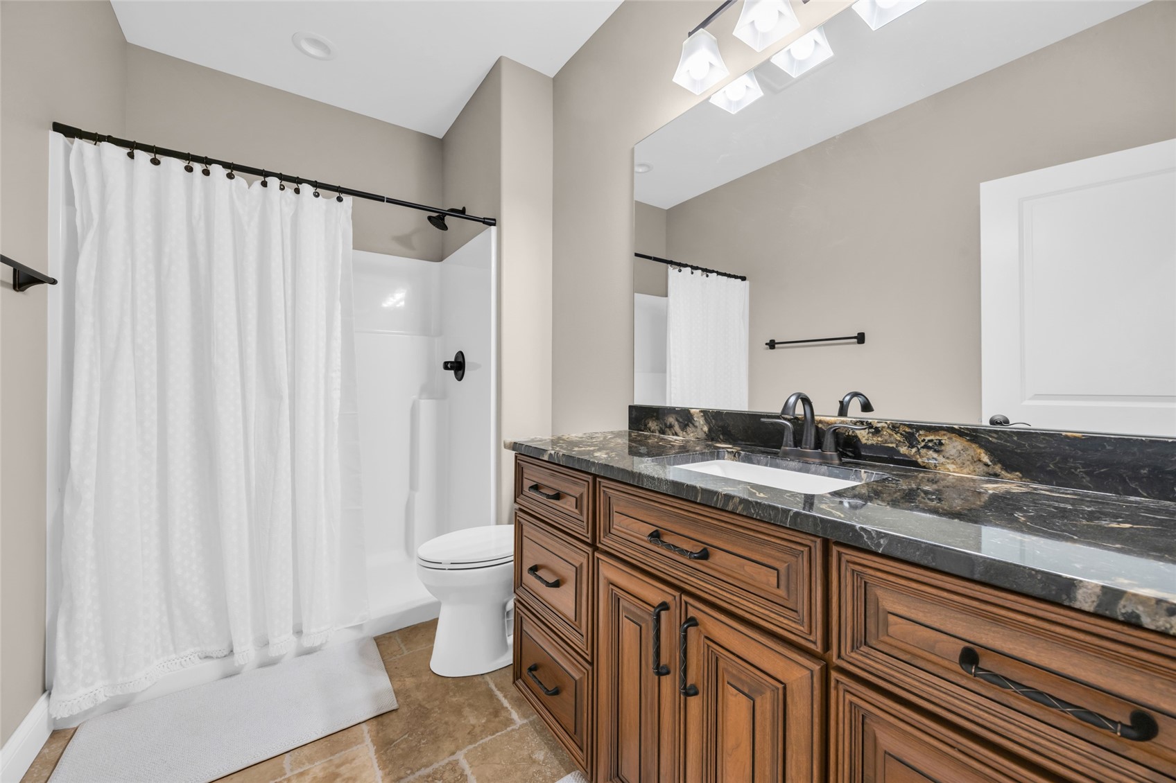 2611 Diamondwood Drive Cedar Rapids IA 52403