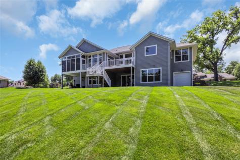 2611 Diamondwood Drive Cedar Rapids IA 52403