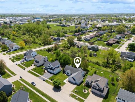 4035 Willowbrook Drive Marion IA 52302