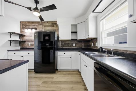 238 24th Street NW Cedar Rapids IA 52405
