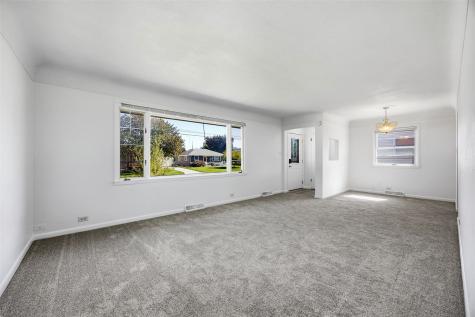 238 24th Street NW Cedar Rapids IA 52405