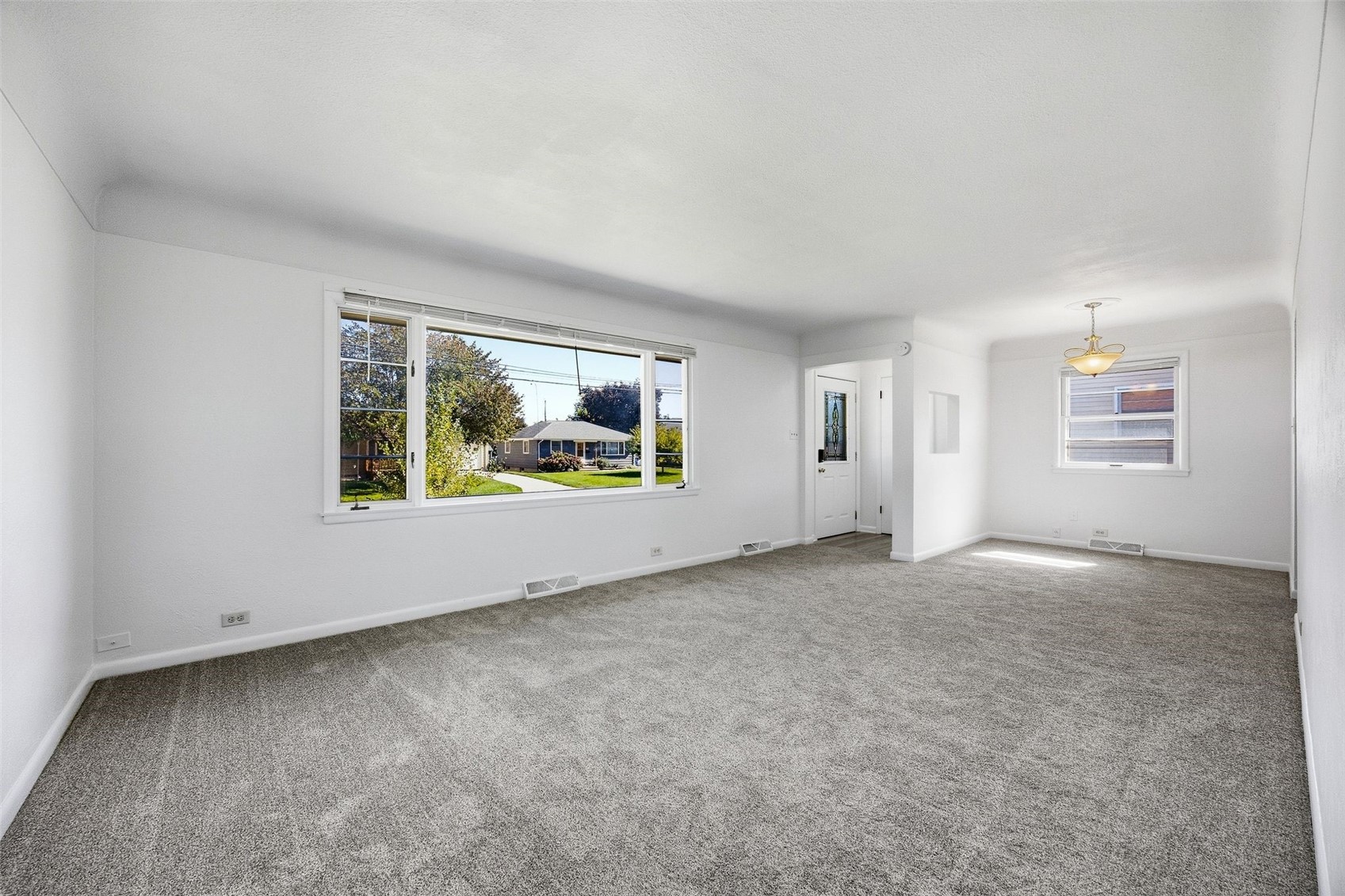 238 24th Street NW Cedar Rapids IA 52405
