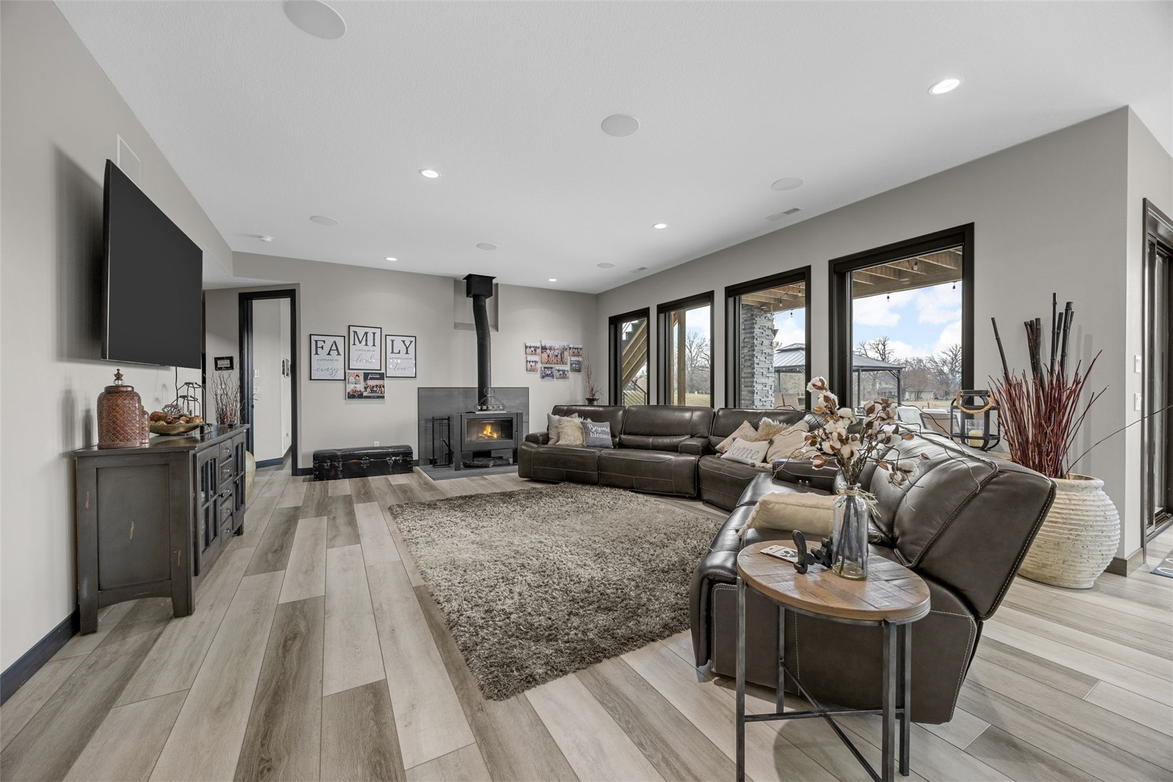 7505 Blairs Ferry Road Cedar Rapids IA 52411