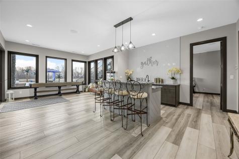 7505 Blairs Ferry Road Cedar Rapids IA 52411