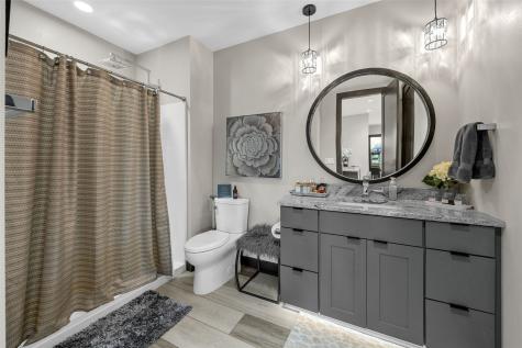 7505 Blairs Ferry Road Cedar Rapids IA 52411