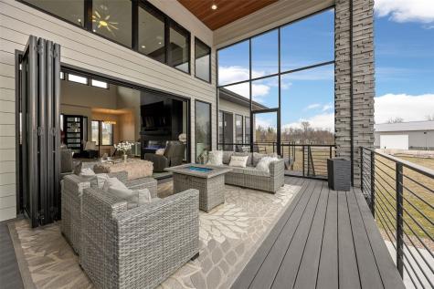 7505 Blairs Ferry Road Cedar Rapids IA 52411