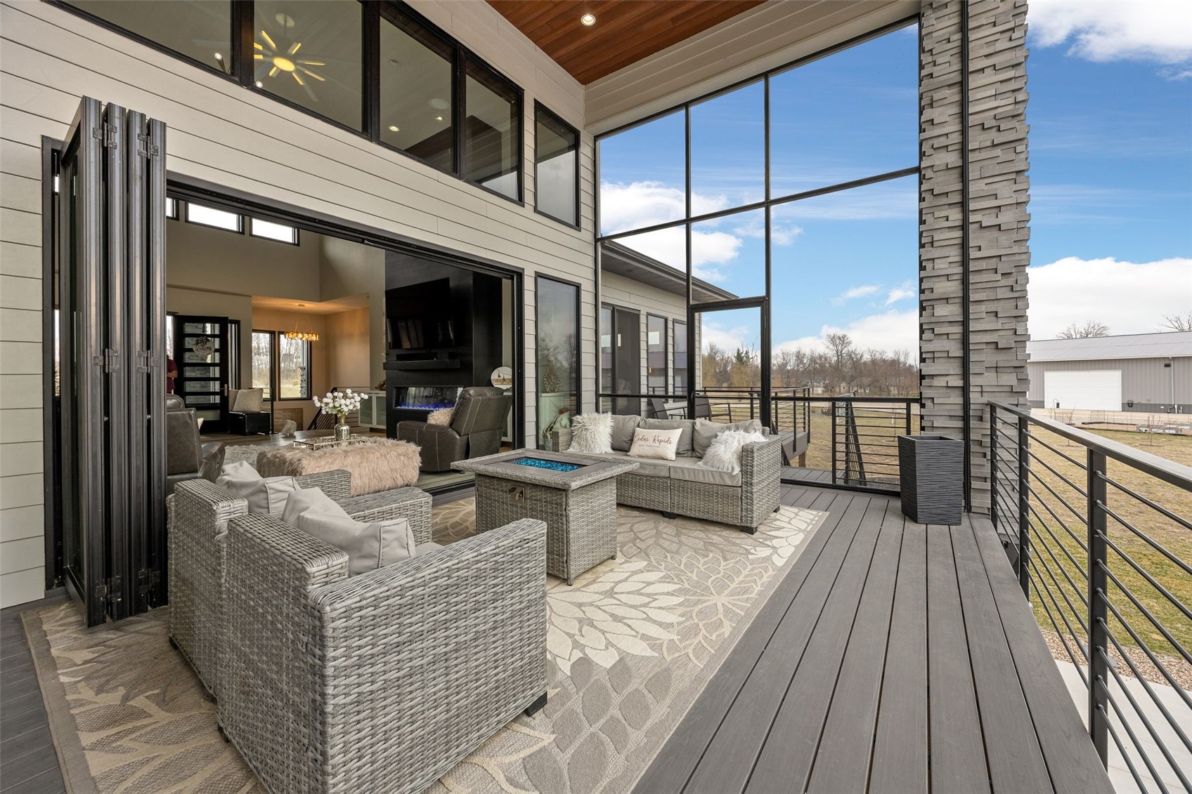 7505 Blairs Ferry Road Cedar Rapids IA 52411