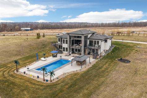 7505 Blairs Ferry Road Cedar Rapids IA 52411