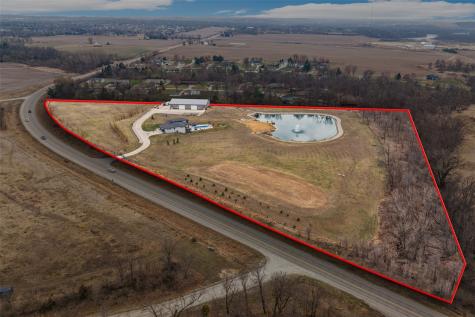 7505 Blairs Ferry Road Cedar Rapids IA 52411
