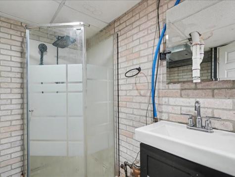 49 Devonwood Avenue SW Cedar Rapids IA 52404