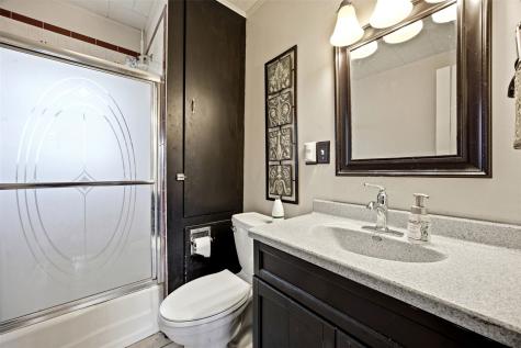 2261 Coldstream Avenue NE Cedar Rapids IA 52402