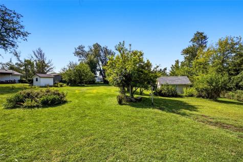 2261 Coldstream Avenue NE Cedar Rapids IA 52402