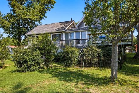 2261 Coldstream Avenue NE Cedar Rapids IA 52402