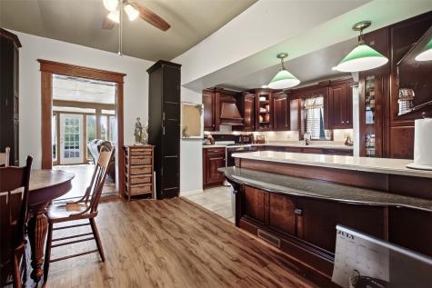2261 Coldstream Avenue NE Cedar Rapids IA 52402