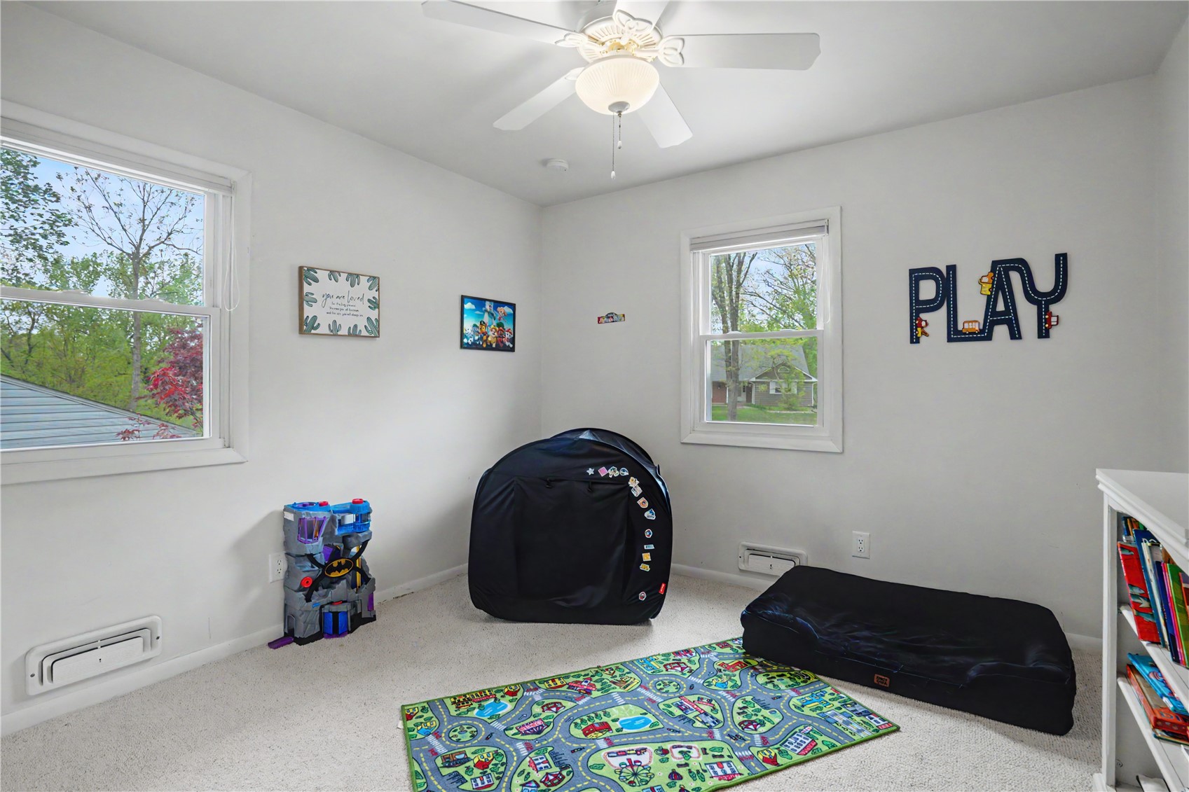1229 Hertz Drive SE Cedar Rapids IA 52403