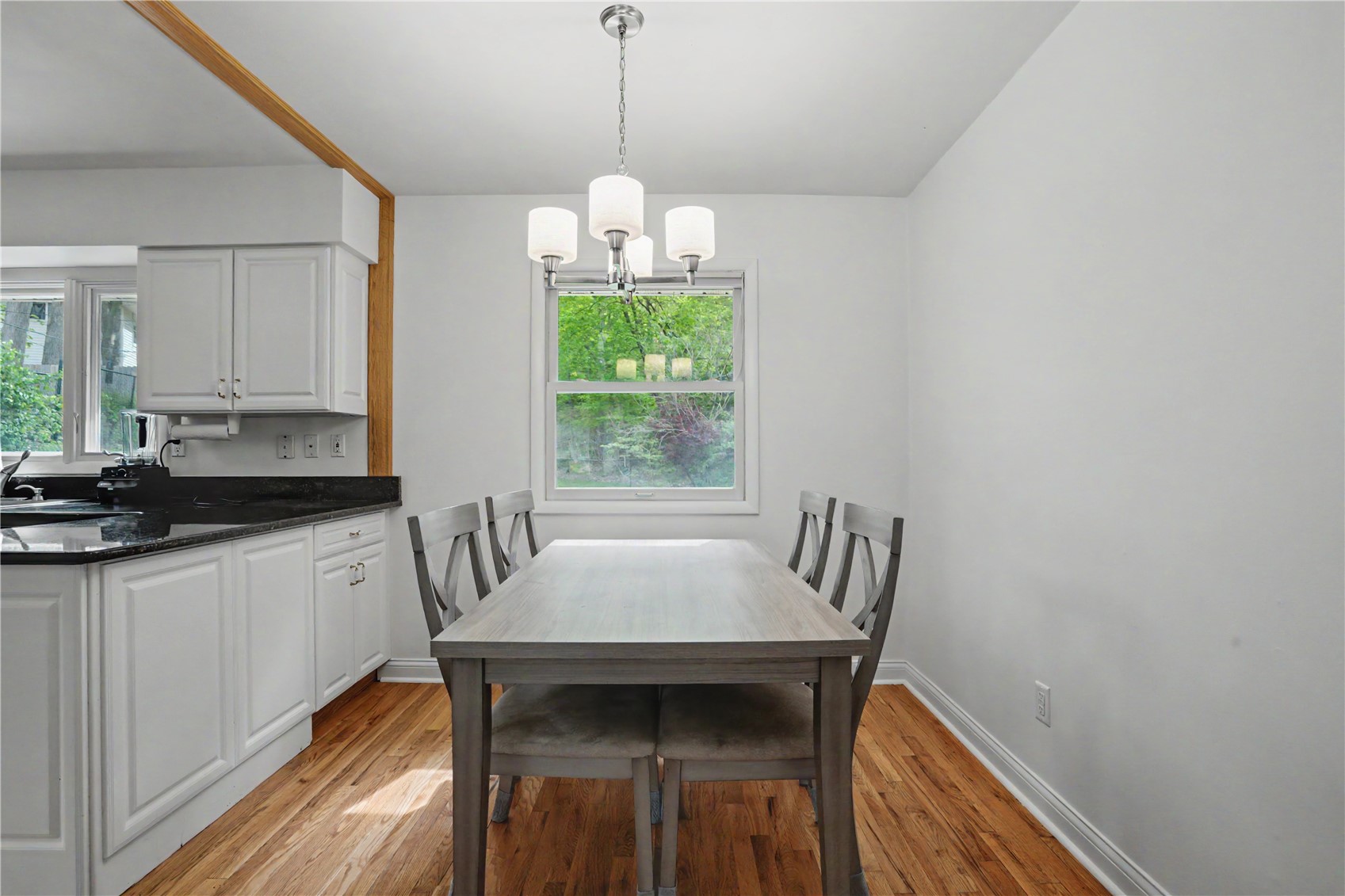 1229 Hertz Drive SE Cedar Rapids IA 52403