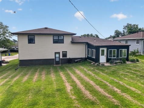 2710 Southland Street SW Cedar Rapids IA 52404