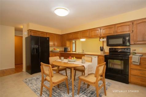 347 Koser Avenue Iowa City IA 52246