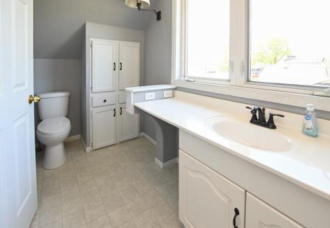 1322 J Street SW Cedar Rapids IA 52404