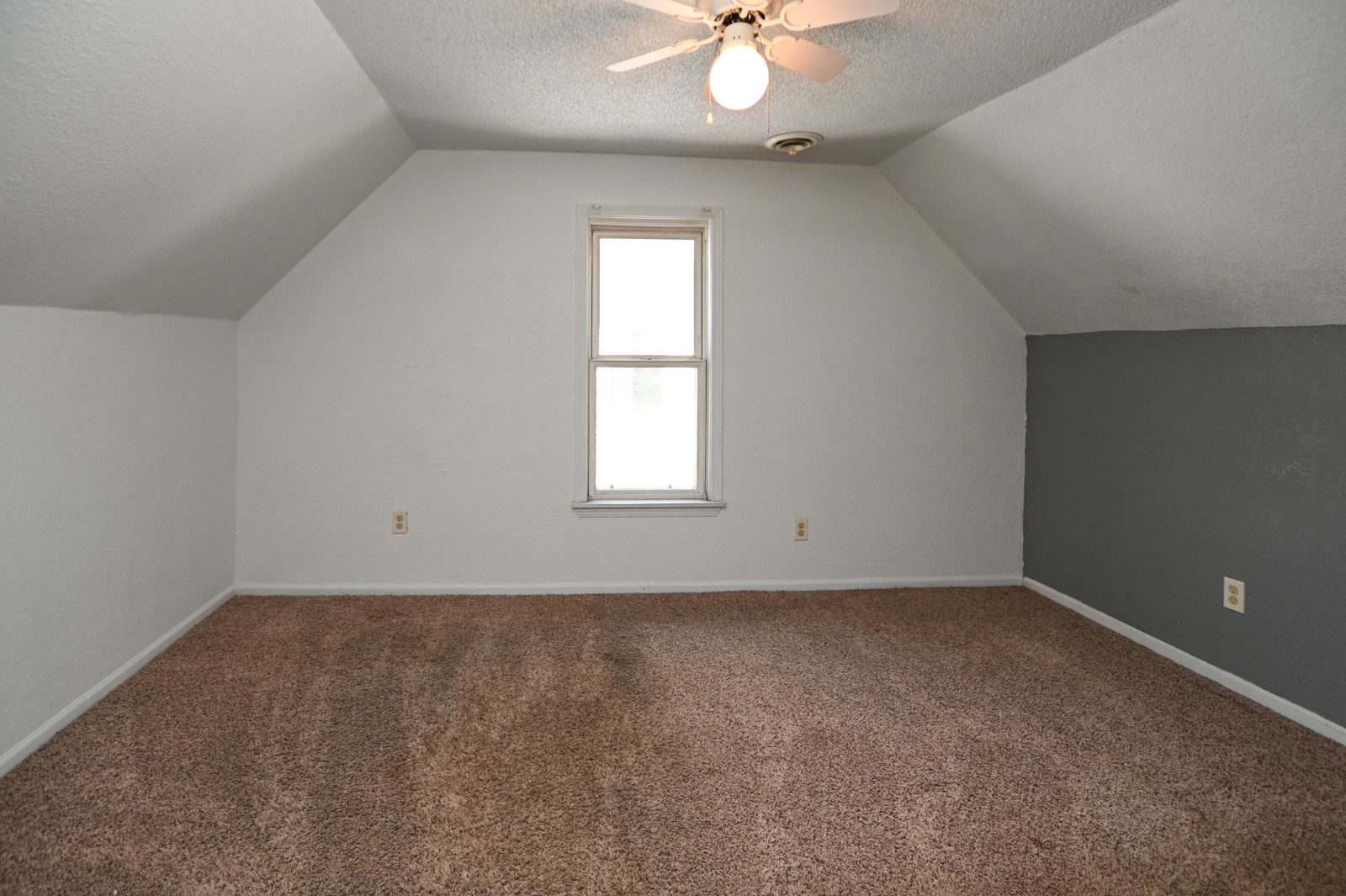 1322 J Street SW Cedar Rapids IA 52404