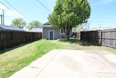 1322 J Street SW Cedar Rapids IA 52404