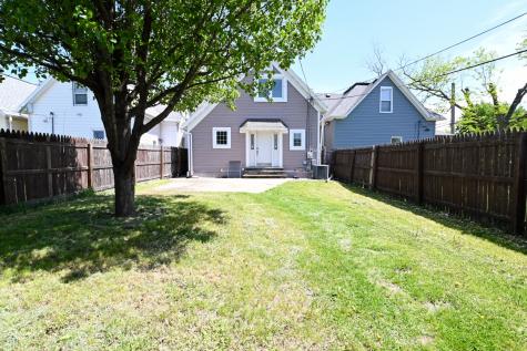 1322 J Street SW Cedar Rapids IA 52404