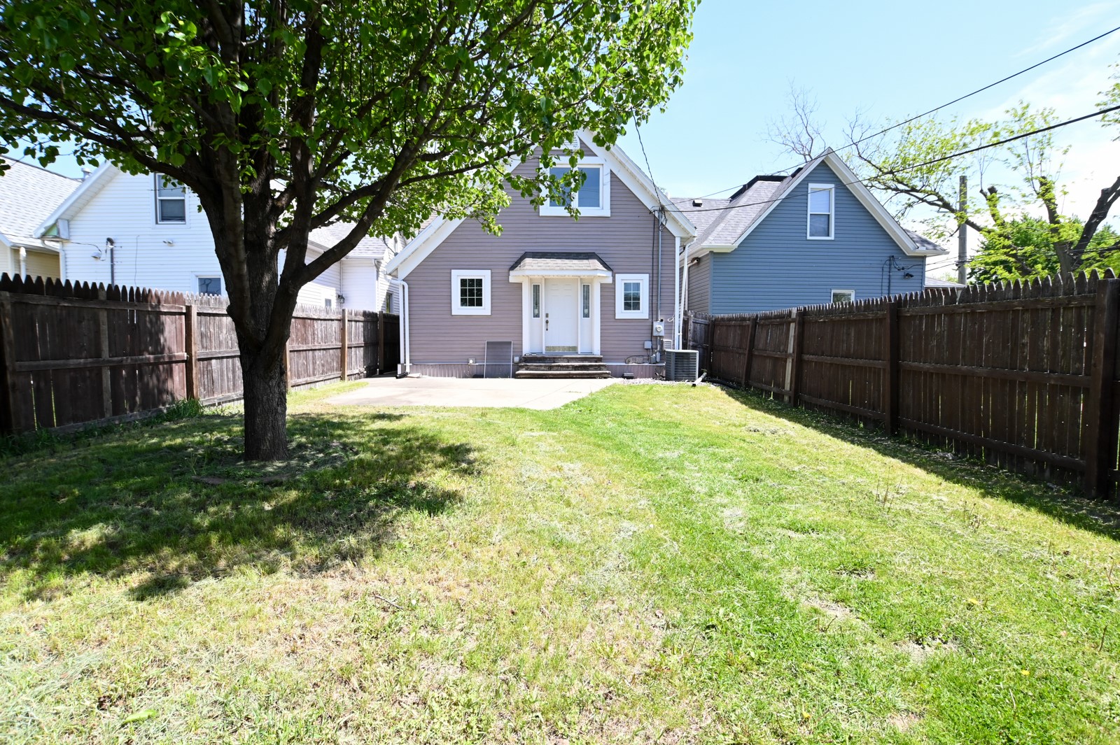 1322 J Street SW Cedar Rapids IA 52404