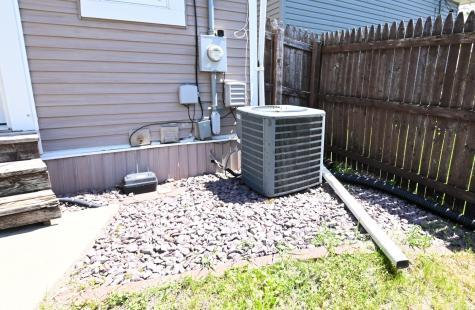1322 J Street SW Cedar Rapids IA 52404