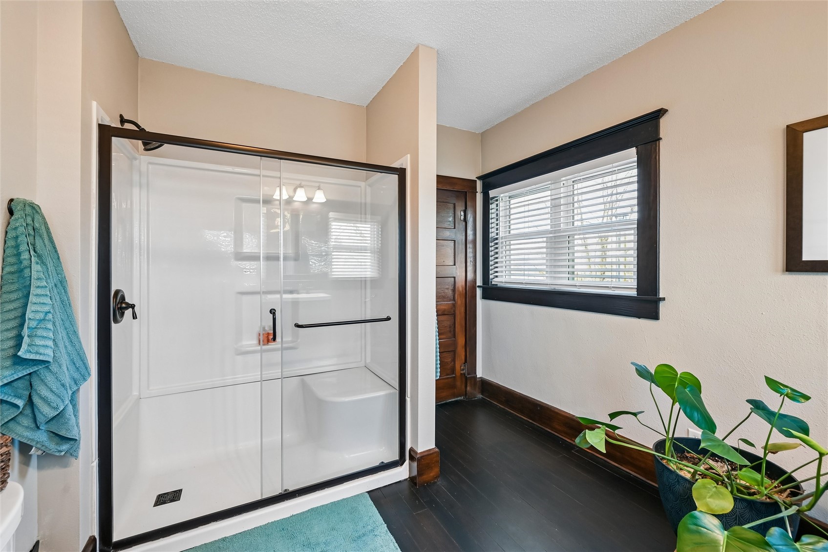 2859 51st Street Walker IA 52352